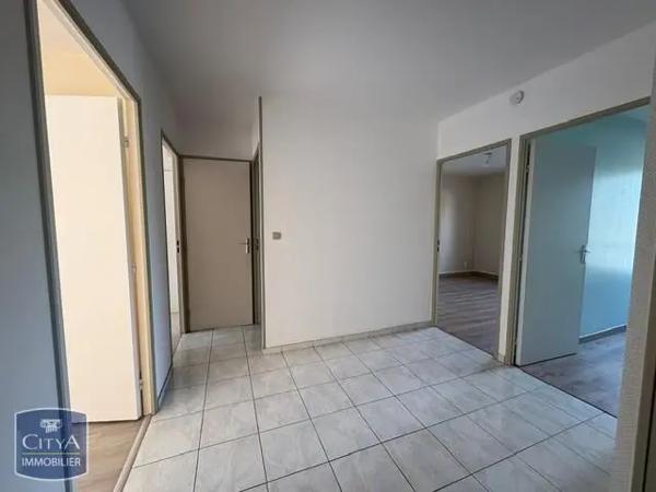 Appartement à louer 4 pièces 81.82m² Arras (62000)