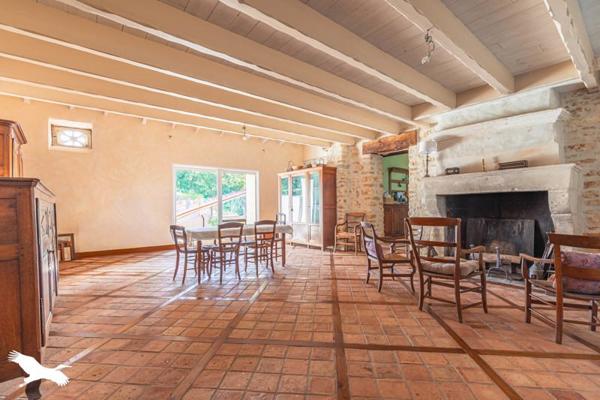 Maison à vendre 407 500 € Romegoux 7 p 158 m² DPE C