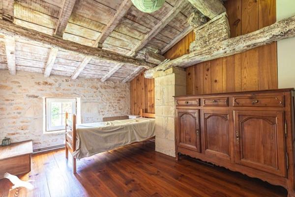Maison à vendre 407 500 € Romegoux 7 p 158 m² DPE C