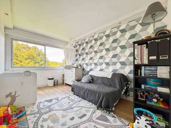 Appartement dernier étage à Verrières-le-Buisson