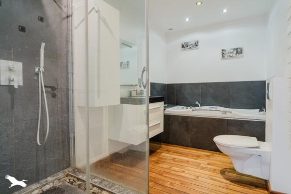 Appartement à vendre |  Oullins |  3 pièces | 74 m²