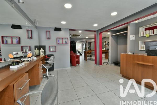 Esthétique, Coiffure​ à vendre 95 m² Saint-Just-en-Chaussée