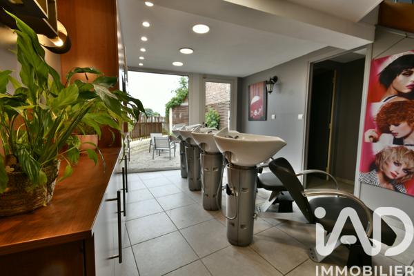 Esthétique, Coiffure​ à vendre 95 m² Saint-Just-en-Chaussée