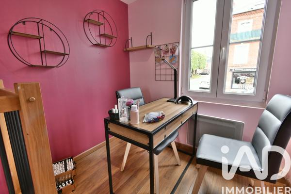Esthétique, Coiffure​ à vendre 95 m² Saint-Just-en-Chaussée