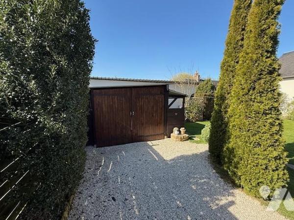 St Pierre de Cernières, jolie maison atypique joliment rénovée aux prestations de qualités
