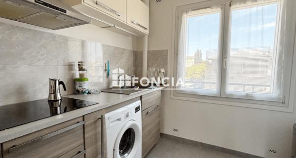 Location Appartement 3 pièces 52.18 m² - Sceaux 92330