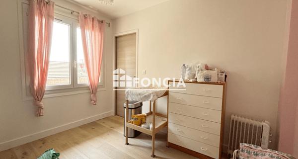 Location Appartement 3 pièces 52.18 m² - Sceaux 92330