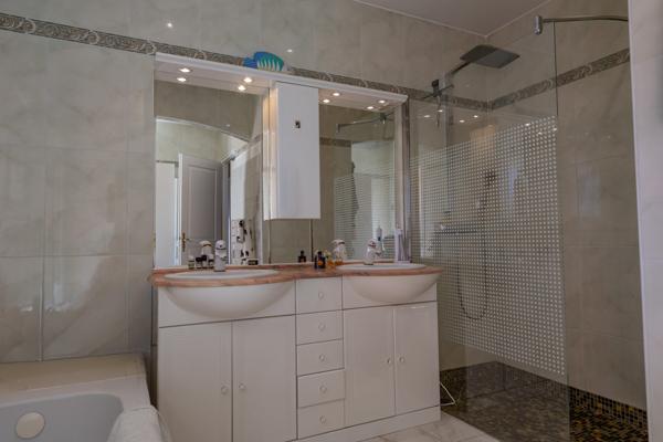 Superbe maison de plain pied avec vue dégagée