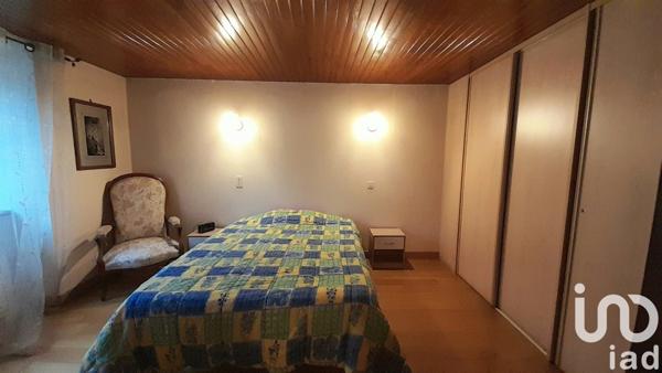 Maison de village 3 pièces de 65 m² à Rieupeyroux (12240)