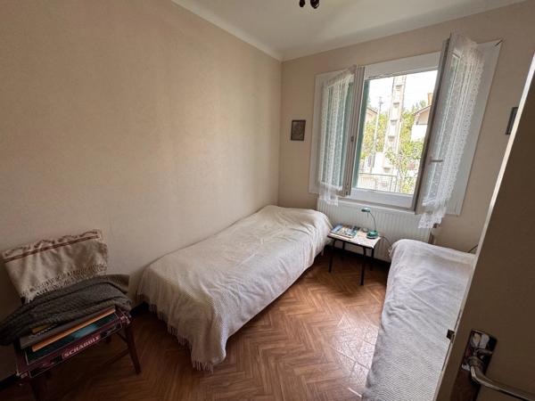 Vente                                                      Villa
                        
                     5 pièces                      68 m2                     à Lodève