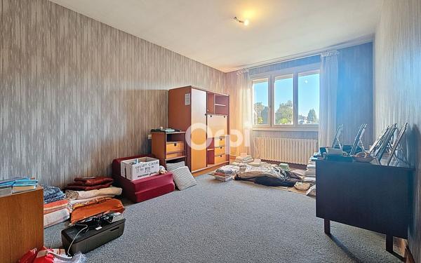 Maison à vendre    5 pièces •  Couzeix