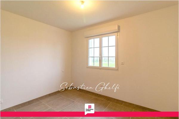 Belle maison de plain pied-3 chambres possibilité de 4-cellier-garage