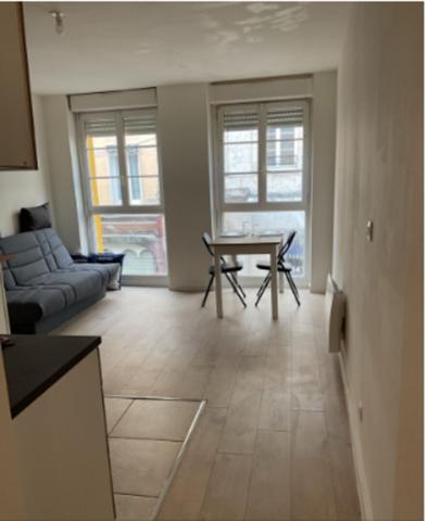 CENTRE de BOLBEC - Appartement  T2 MEUBLÉ de 30.96 m2