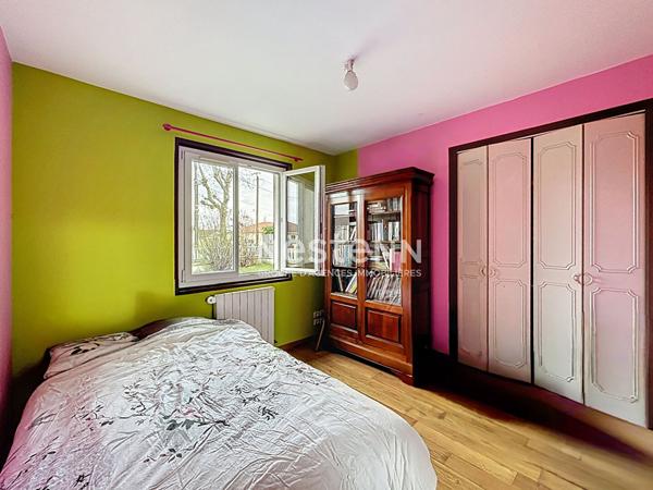 Maison Dreux 4 pièces, 3 chambres proche commerces et écoles, jardin cave, garage, véranda -86,08 m2 - 210 500€