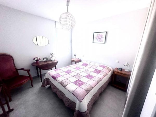 Propriété au calme et proche commerces