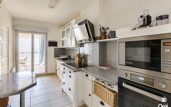 Appartement à vendre    4 pièces • 123 m2 Marseille 8