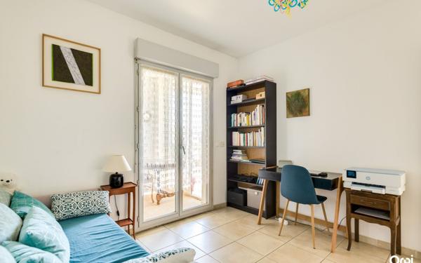 Appartement à vendre    4 pièces • 123 m2 Marseille 8