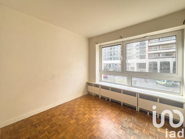 Appartement 6 pièces de 121 m² à Paris (75017)