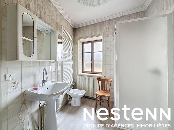 A vendre : Magnifique Propriété avec dépendances et jardin - à 10 minutes de Mâcon (71000)