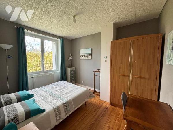 Maison à Vendre à Saint-Renan (29290) en Finistère (29)
Située à 300 m à pied du centre de Sai...