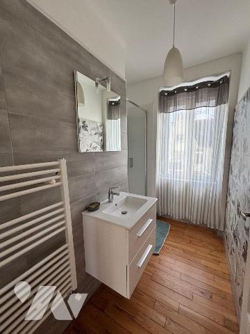 Maison à Vendre à Saint-Renan (29290) en Finistère (29)
Située à 300 m à pied du centre de Sai...