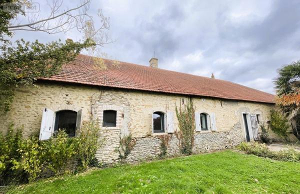 Maison à vendre à Nouans dans la Sarthe (72260), ref : 72126-3099