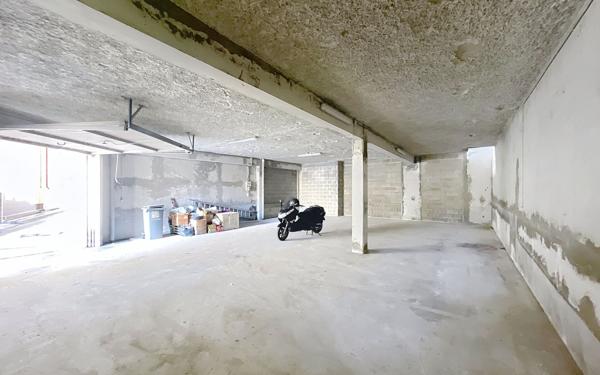 Maison à vendre    9 pièces •  Pau