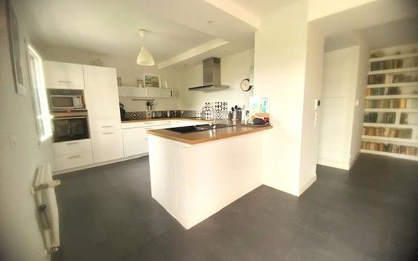 Appartement à vendre    3 pièces • 81 m2 Anglet