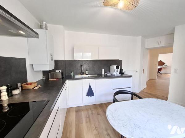 Appartement de type 4 rénové avec goût - LA ROCHE SUR YON