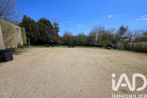 Immeuble à vendre 313 m² Villefagnan