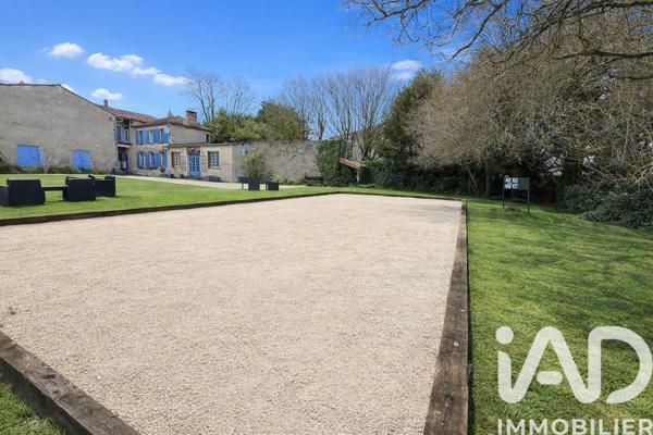 Immeuble à vendre 313 m² Villefagnan