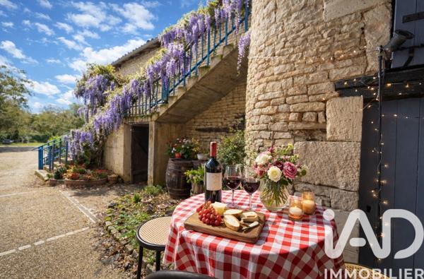 Immeuble à vendre 313 m² Villefagnan
