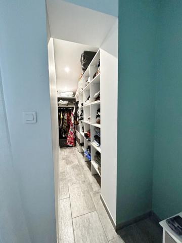 Maison 4 pièce(s) 92 m2 de plain pied , construite en 2017, hors couloir aérien.