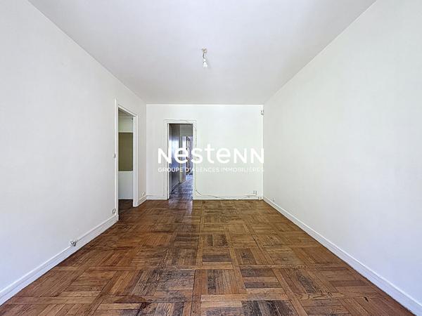 SOUS COMPROMIS - Appartement Paris 2 pièces avec balcon, calme, lumineux, proche commerces et métro Paris 17e