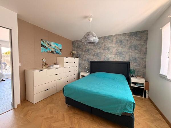 Maison contemporaine d'exception avec piscine couverte à Cholet