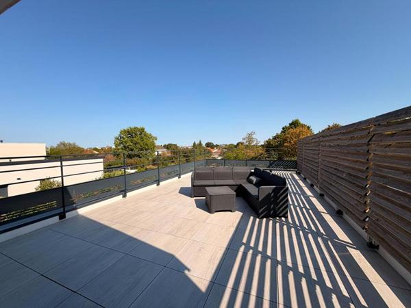 Maison contemporaine d'exception avec piscine couverte à Cholet