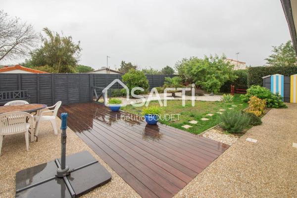 QUARTIER DES BOUCHOLEURS : PLAIN PIED 3 CHAMBRES AVEC GARAGE ET JARDIN AU CALME