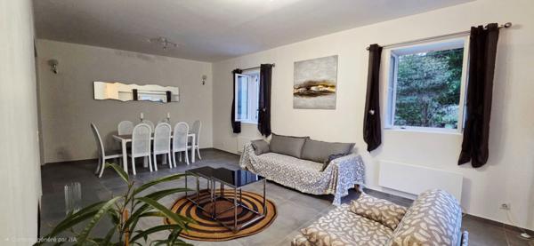 Maison de Prestige 4 chambres avec un appartement T2 à Vendre. Aucun travaux !