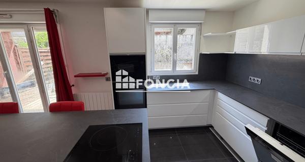 Location Appartement 3 pièces 75.41 m² - ÉTampes 91150