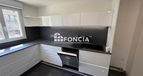 Location Appartement 3 pièces 75.41 m² - ÉTampes 91150