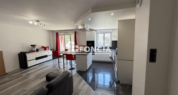 Location Appartement 3 pièces 75.41 m² - ÉTampes 91150
