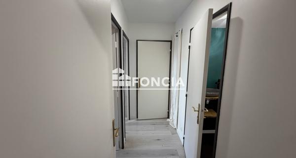 Location Appartement 3 pièces 75.41 m² - ÉTampes 91150