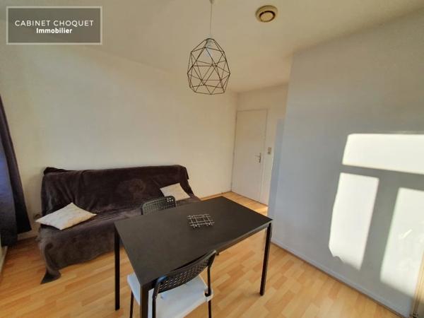 F2 EQUIPE AVEC CAVE A LOUER - LILLE SAINT MAURICE PELLEVOISIN - 27 m 2 - 576 € charges comprises par mois