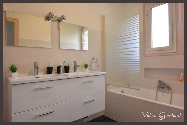 Maison familiale ou investissement à Port-Sainte-Foy-et-Ponchapt – 175 m² – 5 chambres – Double logement – Jardin 1038 m²