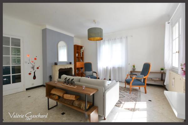 Maison familiale ou investissement à Port-Sainte-Foy-et-Ponchapt – 175 m² – 5 chambres – Double logement – Jardin 1038 m²
