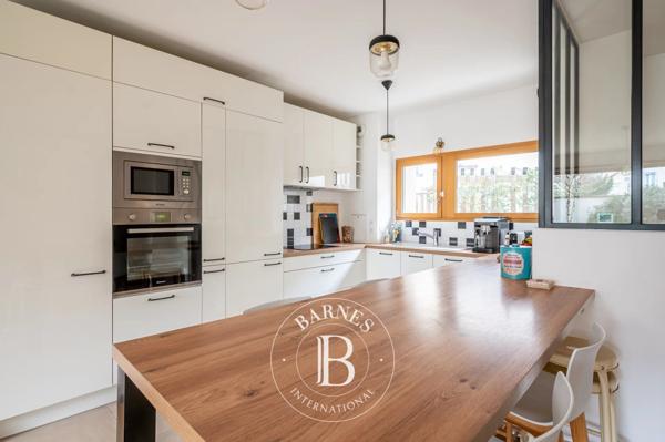 Courbevoie, Maison 4 Chambres -  135 m² à vendre