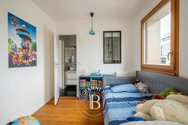 Courbevoie, Maison 4 Chambres -  135 m² à vendre