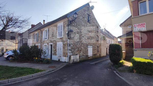 A VENDRE IMMEUBLE DE RAPPORT / 3 APPARTEMENTS / RENTABILITE IMMEDIATE !