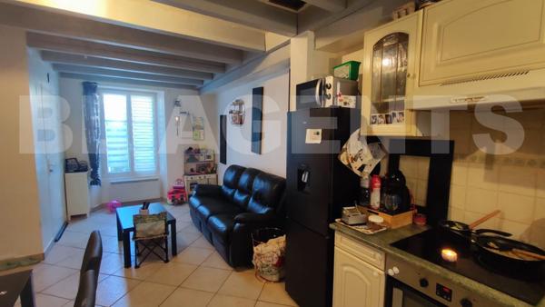 A VENDRE IMMEUBLE DE RAPPORT / 3 APPARTEMENTS / RENTABILITE IMMEDIATE !