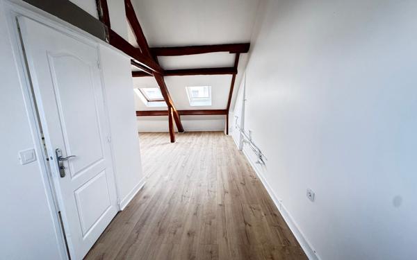 Appartement à vendre    3 pièces • 60 m2 Vincennes